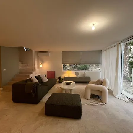 Pop Monaco فيلة كاب داي