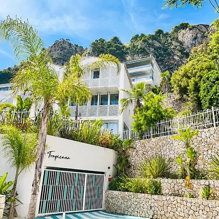 Pop Monaco