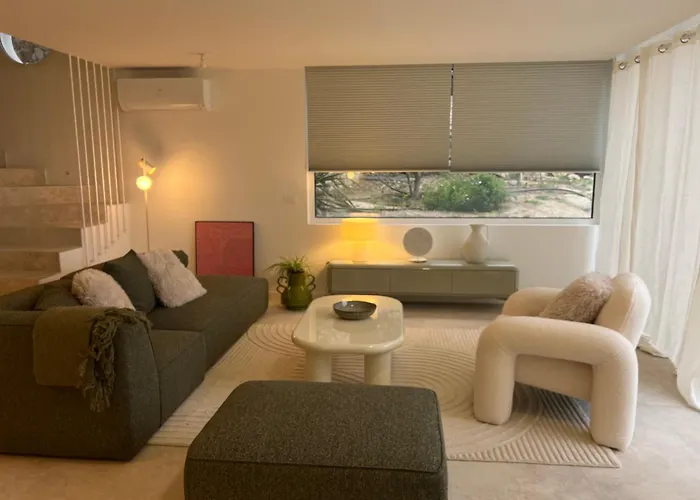 Pop Monaco فيلة *